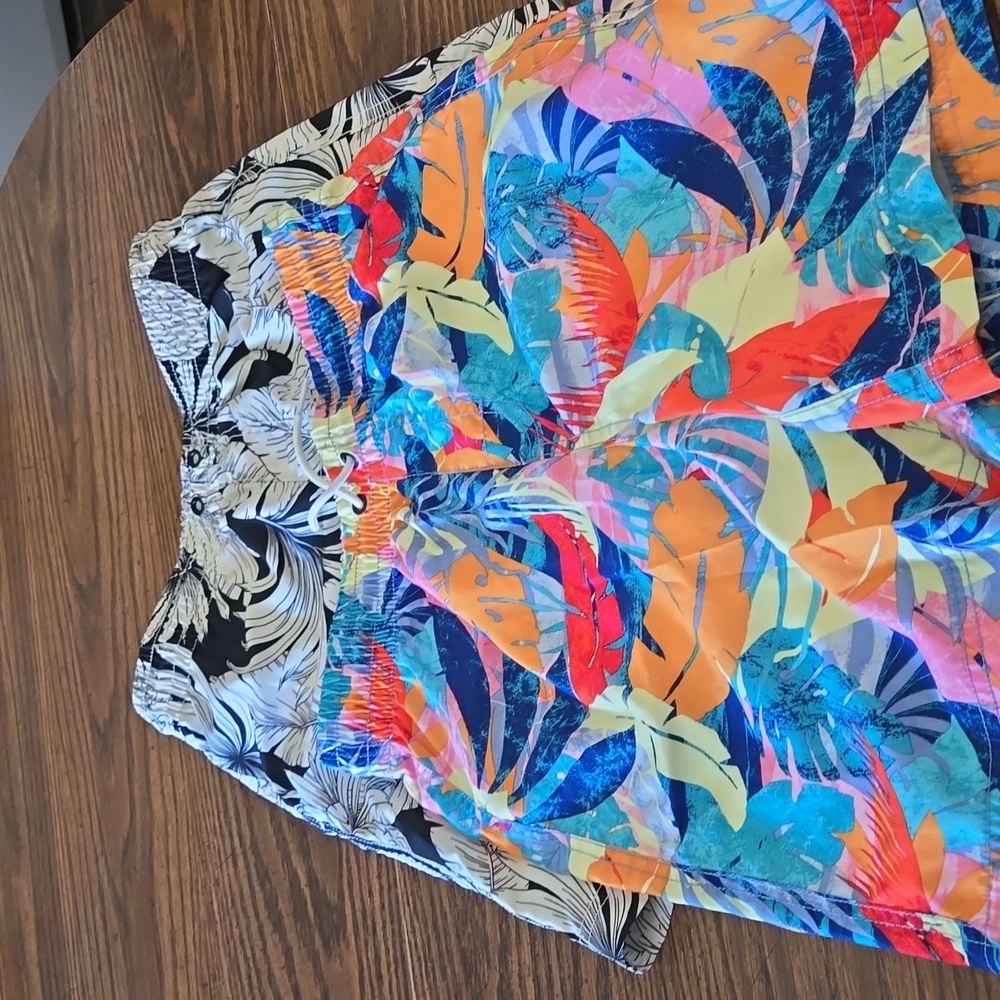 2 Old Navy XL (14-16) swimming trunks